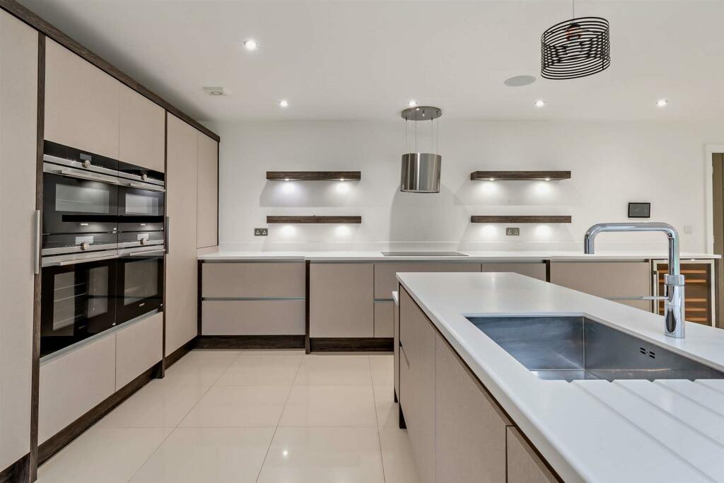 8629922-interior43-800.jpg