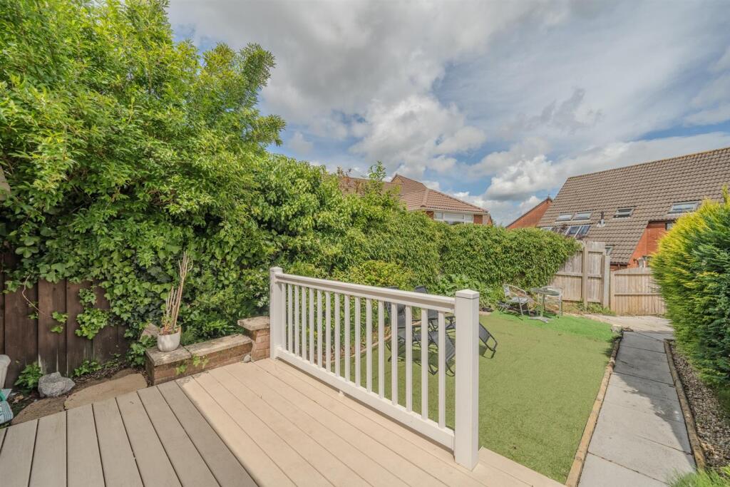 43 Greenfield Close-12.jpg