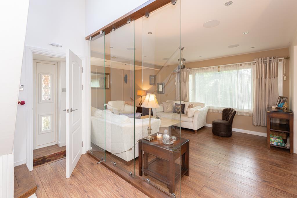 (Rightmove) 11.jpg