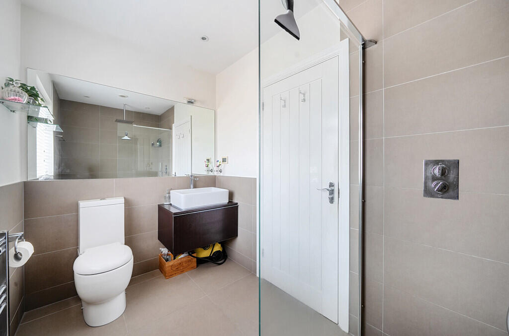 11-1290471-11-683...