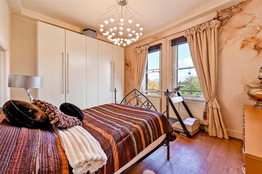 Principal Bedroom