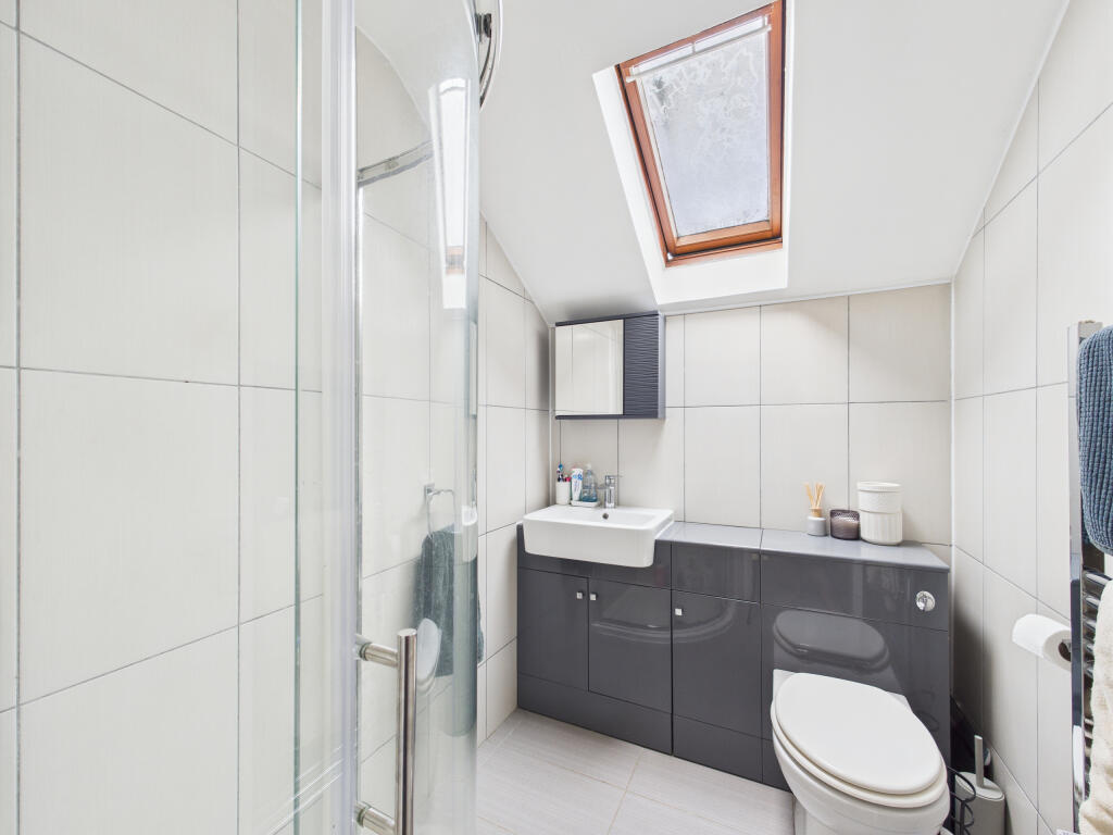 CAM01354G0-PR0578-STILL008