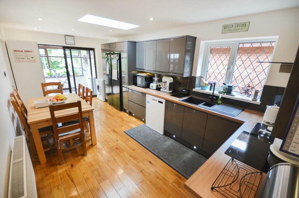 Open Plan Kitchen Diner