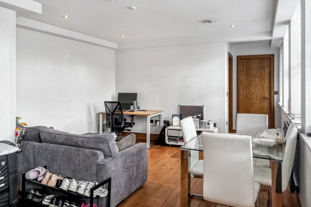 14 Galbraith House, 141 Great Charles Street, Birmingham, West Midlands, B3 3LG