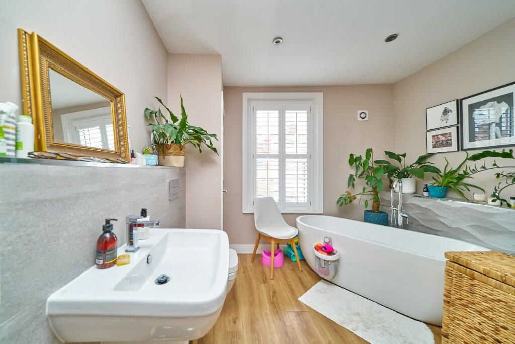 Ensuite Bathroom