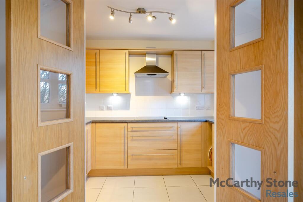 8633915-interior29.jpg