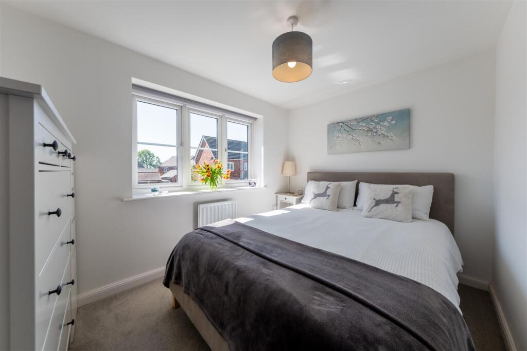 76 Ravencroft Street -028.jpg