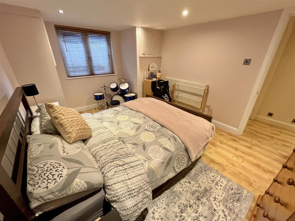 Playroom or Occasional Bedroom Aspect 2.jpg