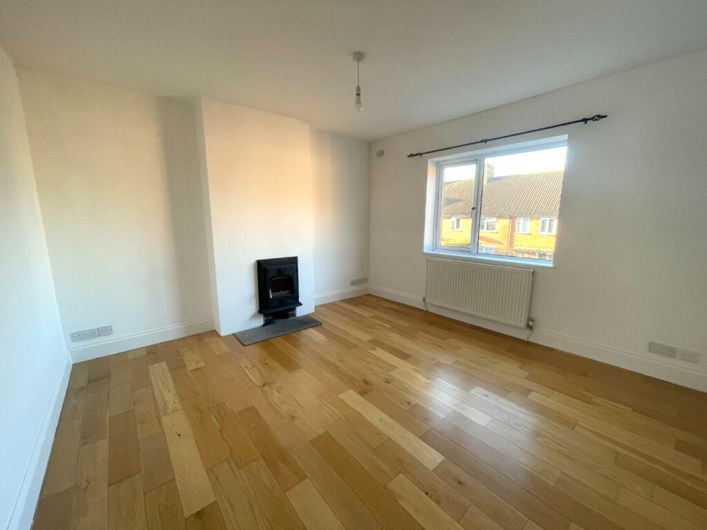 Living Room.JPG