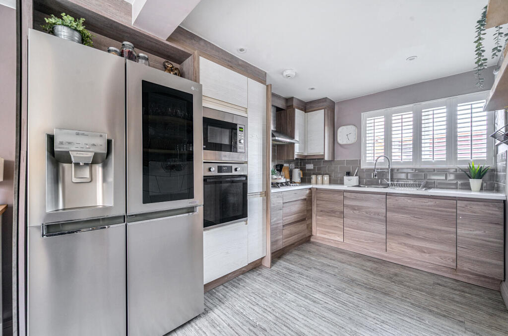 1382641-23-6925c5...