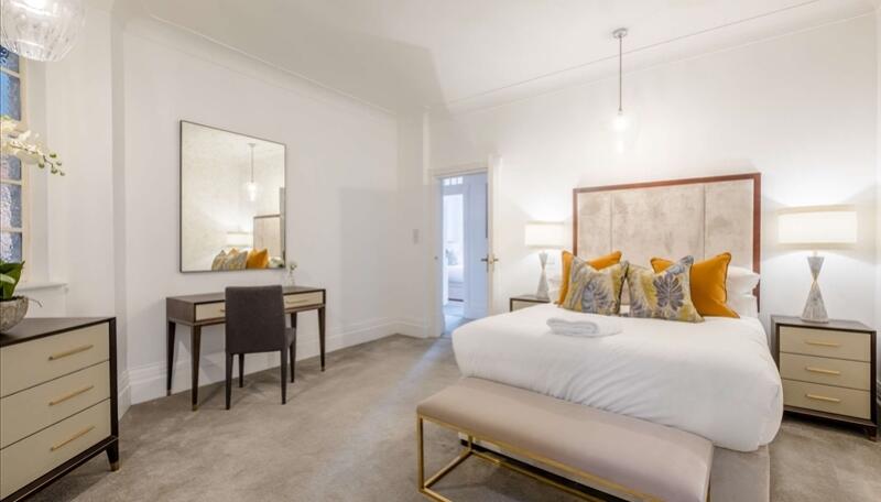 lg_p1065_637430425146292896