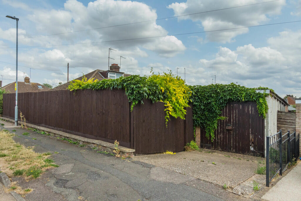 Garage and Off Ro...