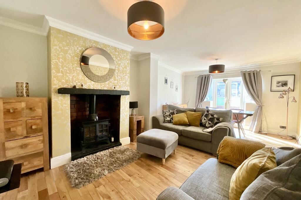 dining/living space