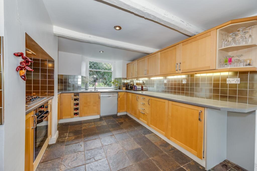 KITCHEN, DINING ROOM AND LOUNGE