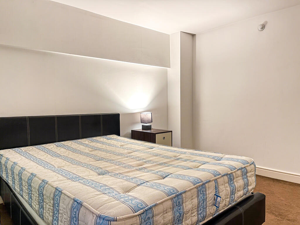 Bedroom 1 (3)
