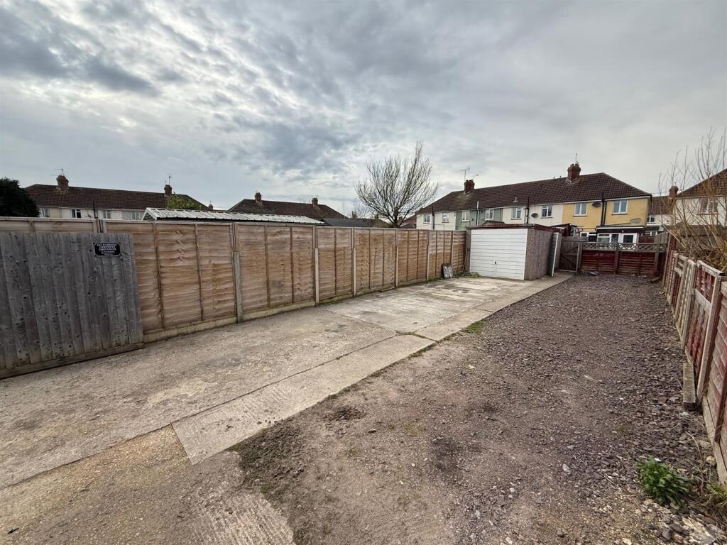 DRIVEWAY2.jpg