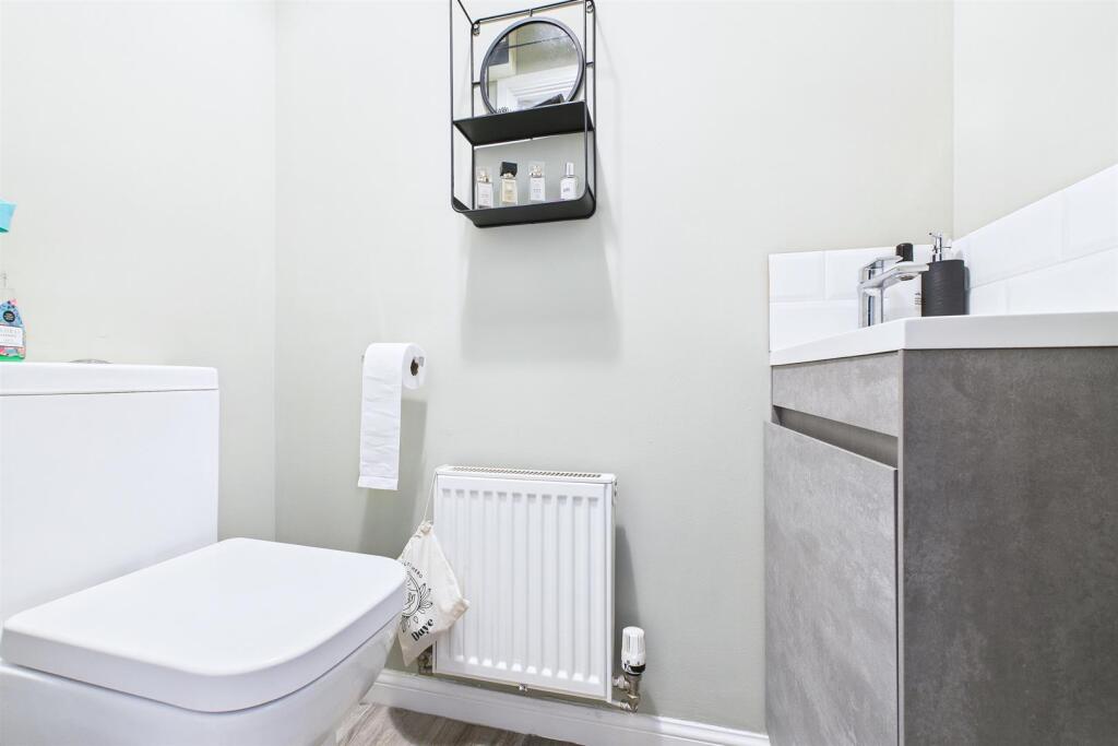 downstairs cloakroom.jpg