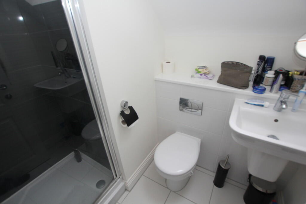 EN SUITE