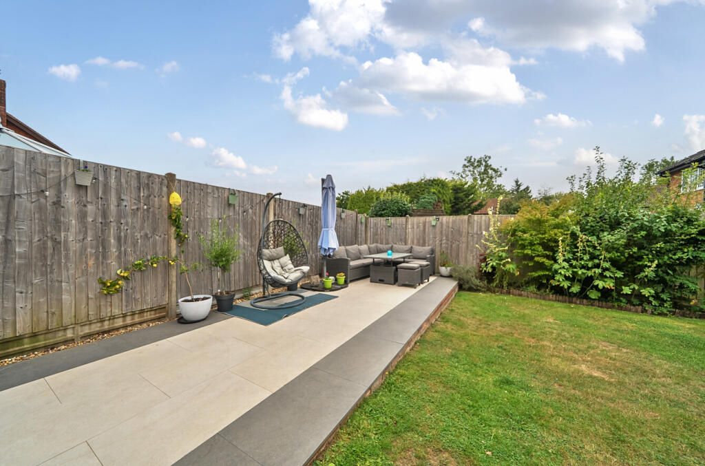 1340427-12-689cdb...