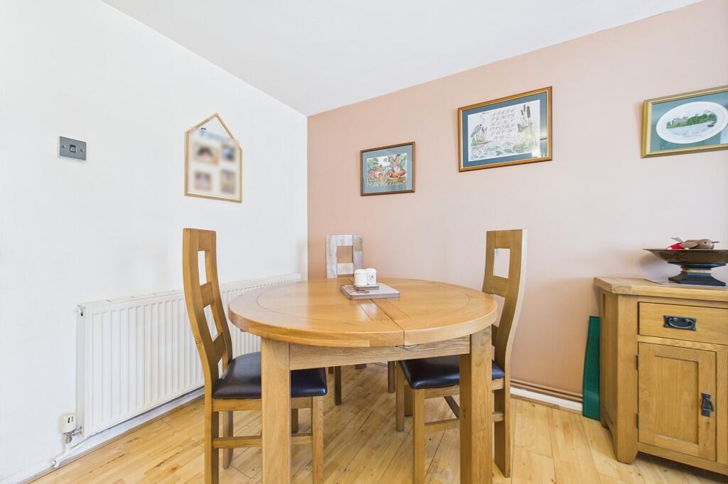 CAM01085G0-PR0600...