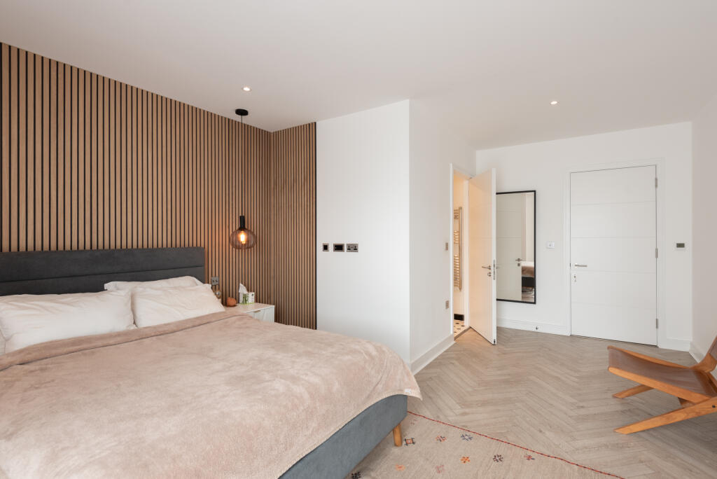 Rosewood 8