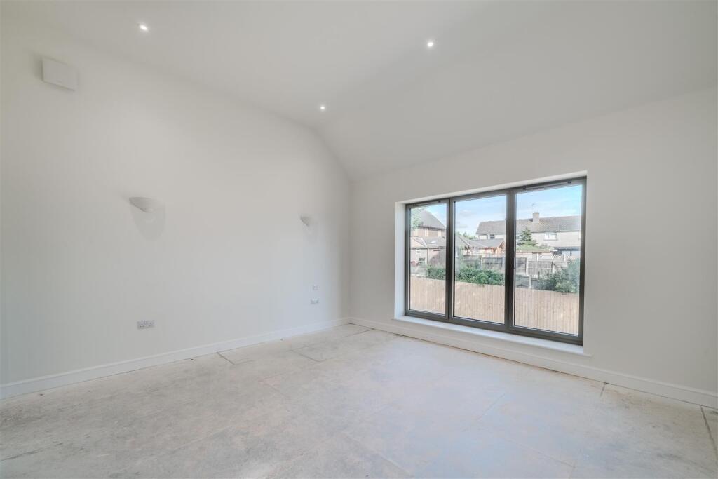 Bedroom1.jpg