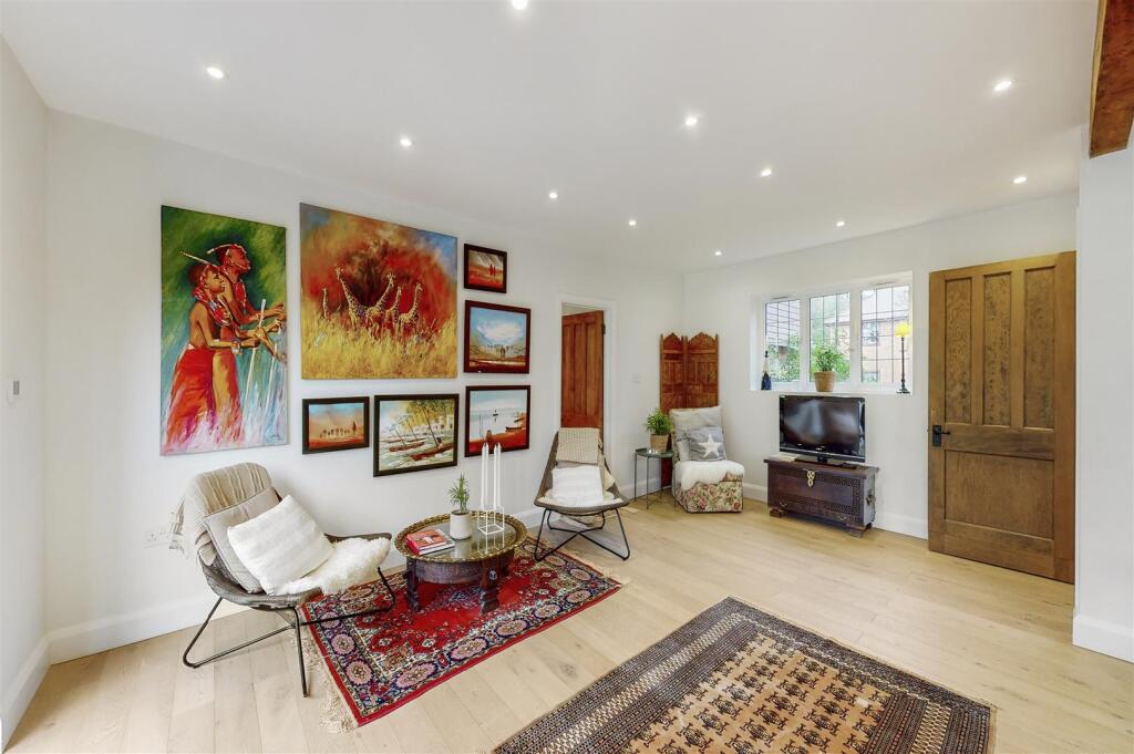 Kingwell, South Hill Avenue - prHXJ3fkm66MOh7mJgcb
