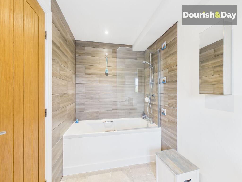 Bedroom 1 En-Suite Bathroom
