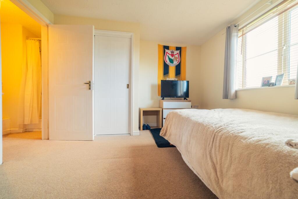 Call 02920 454555 to secure your viewing_11