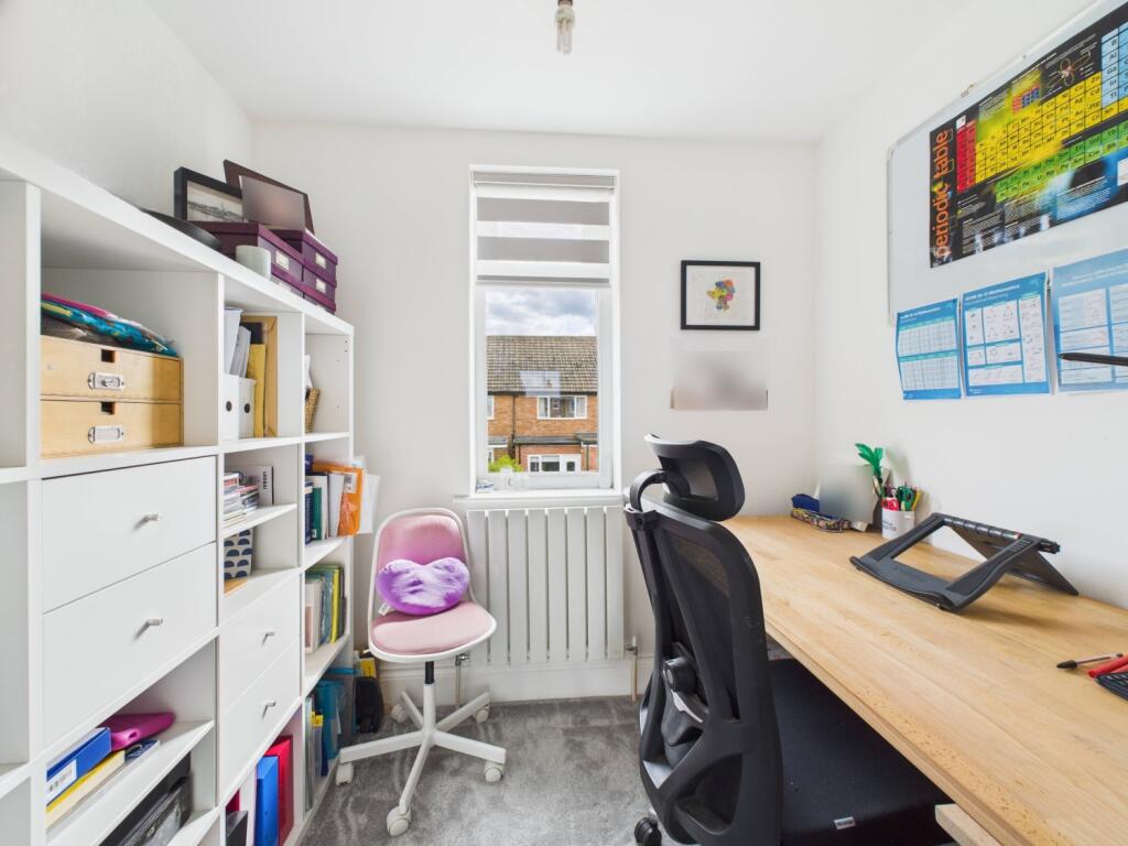 CAM02195G0-PR0069-STILL028