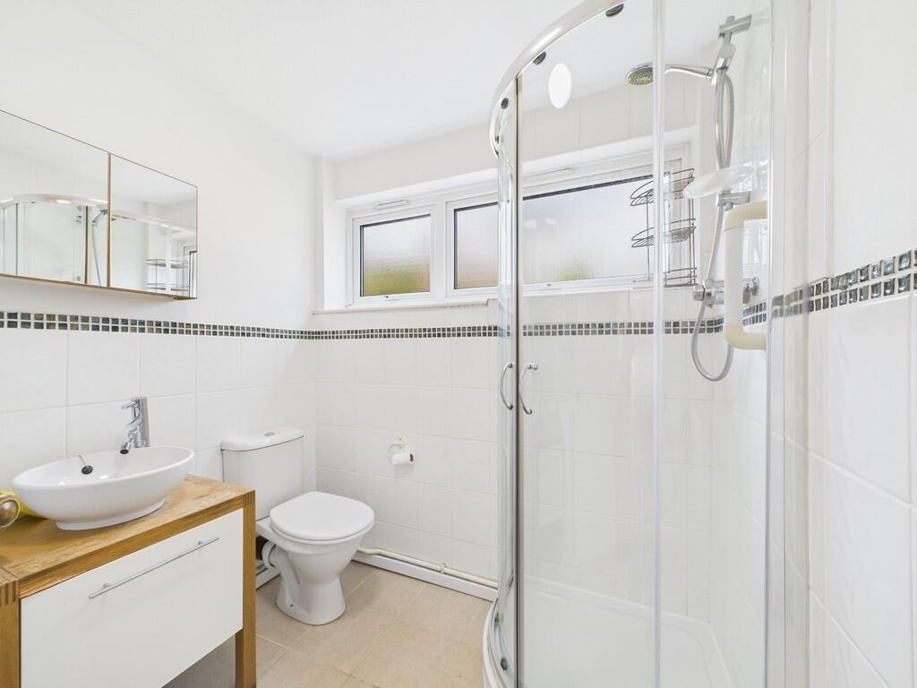 Downstairs Shower...
