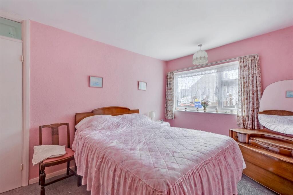 Bedroom One_2.jpeg