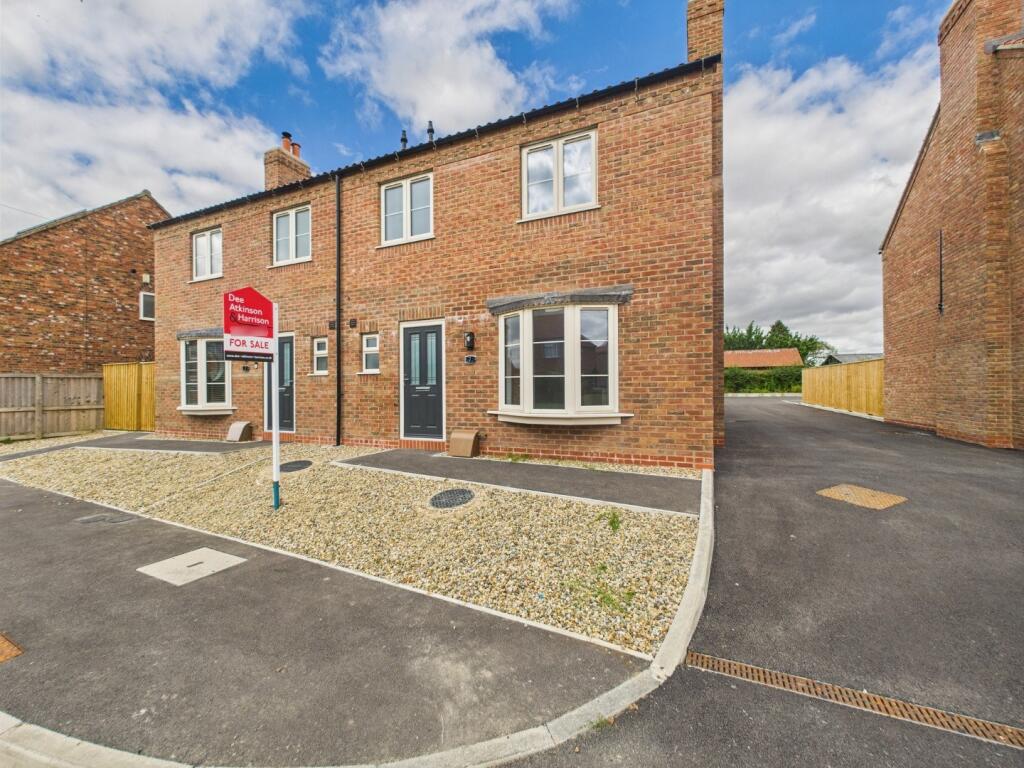 3 Bedroom Semi-Detached House - For Sale