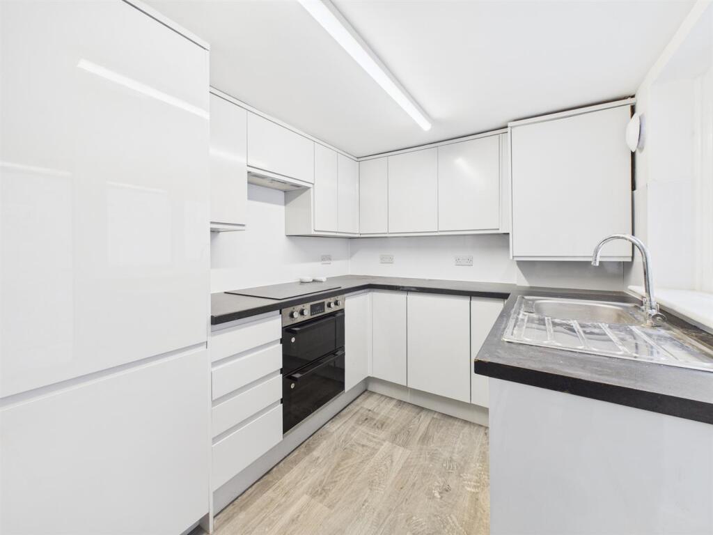 Kitchen .jpg