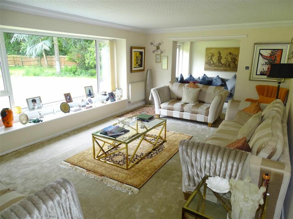Lounge A