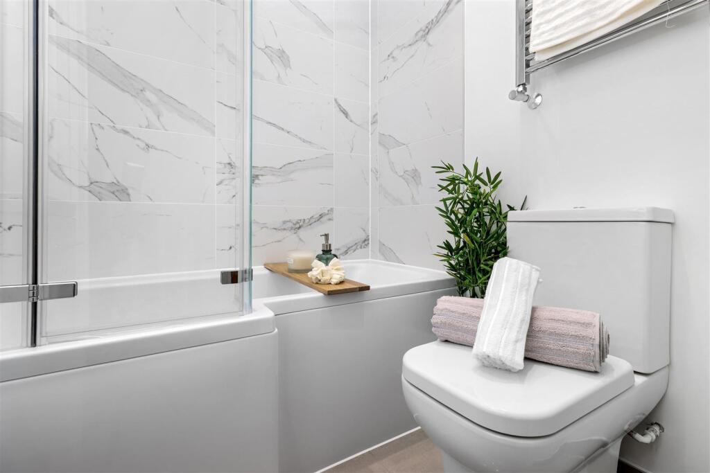 Main Bathroom