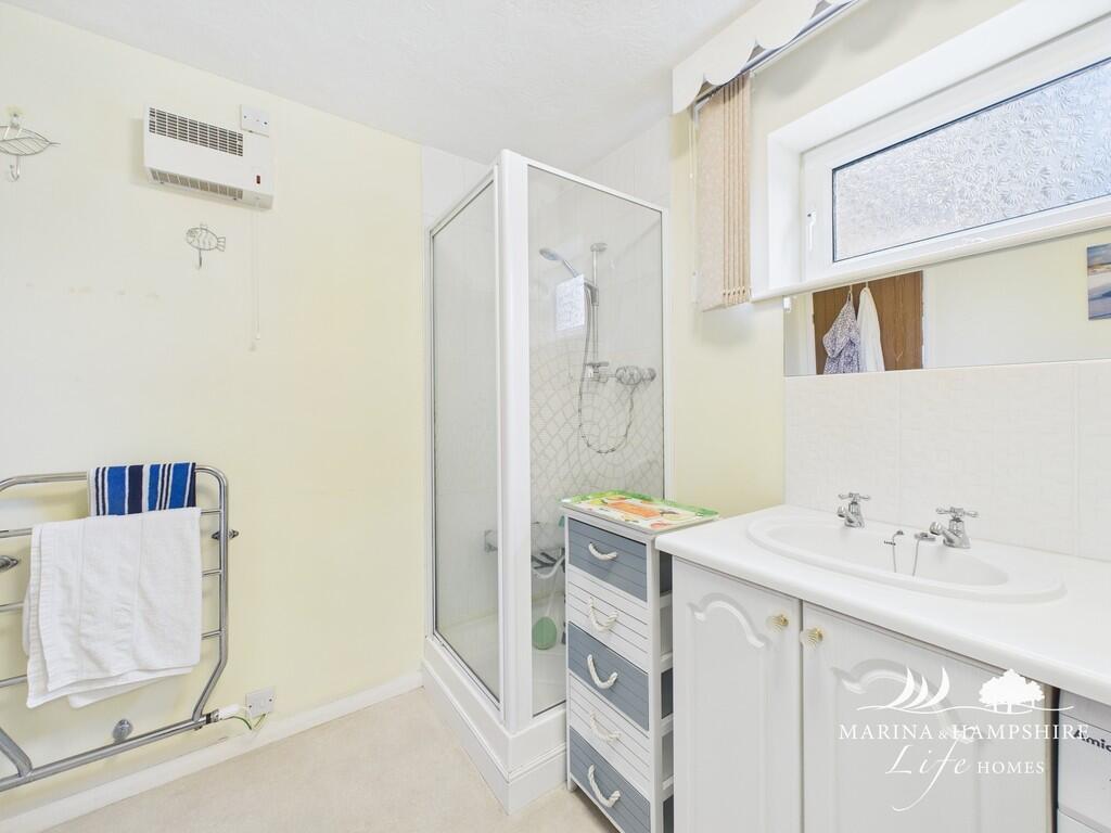 CAM03691G0-PR0037...