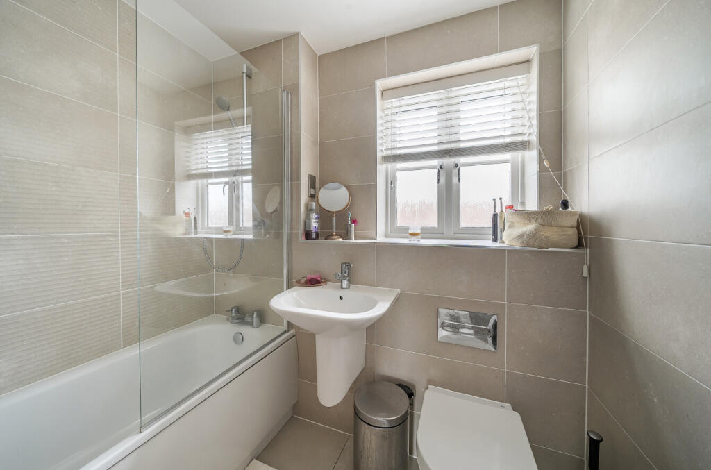 13-68220623e75a3-...