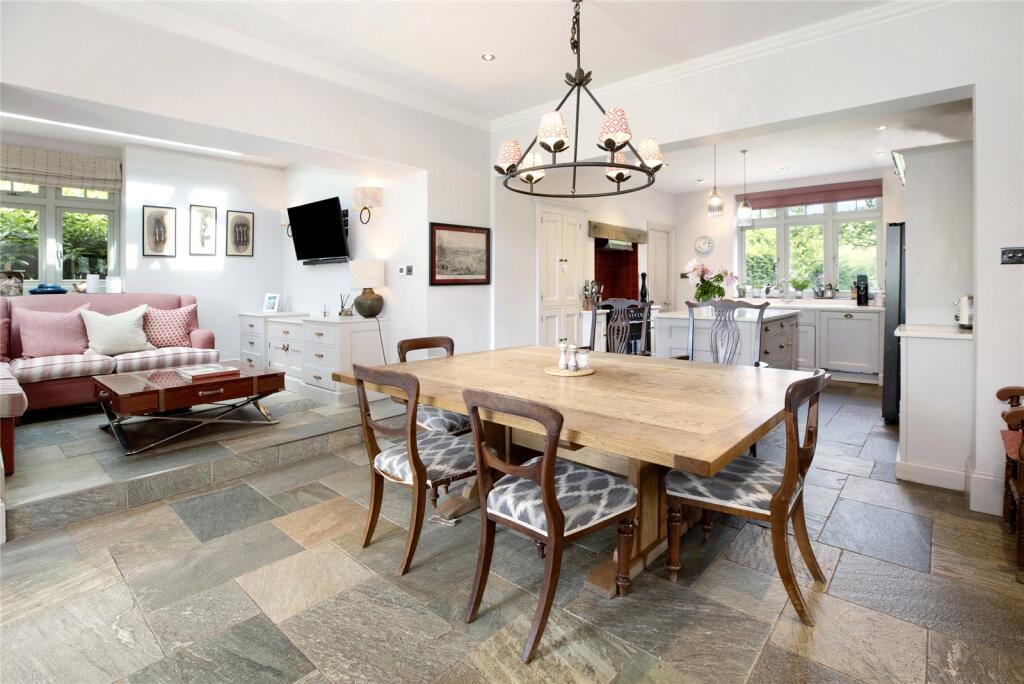 Dining / Kitchen