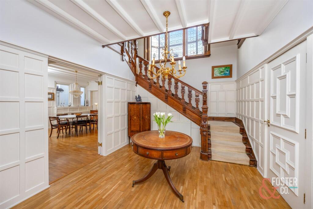 Dyke Road Avenue, 34-020.jpg