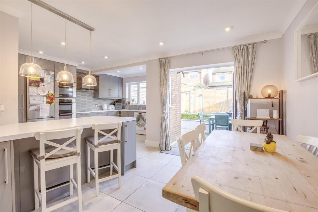 41 Columbine Road, HP15 6BS-5.jpg