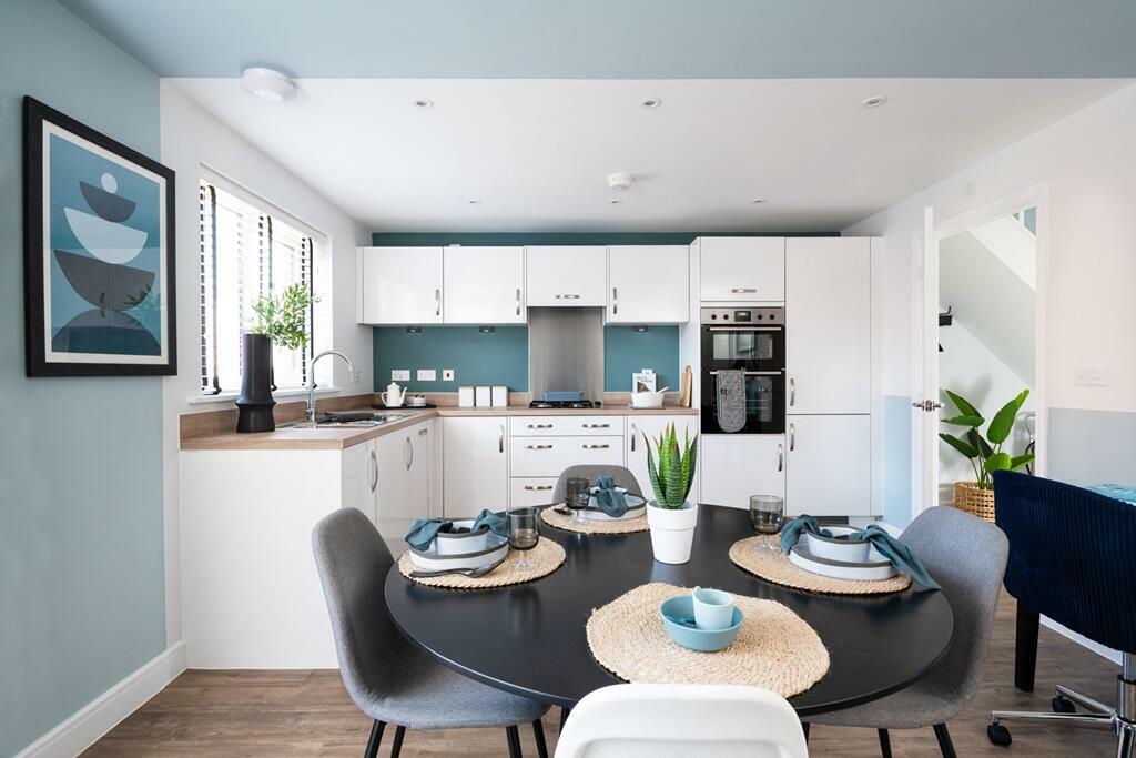 261827_285-21593-089_3_30_101368_IMG_03_0000.jpeg