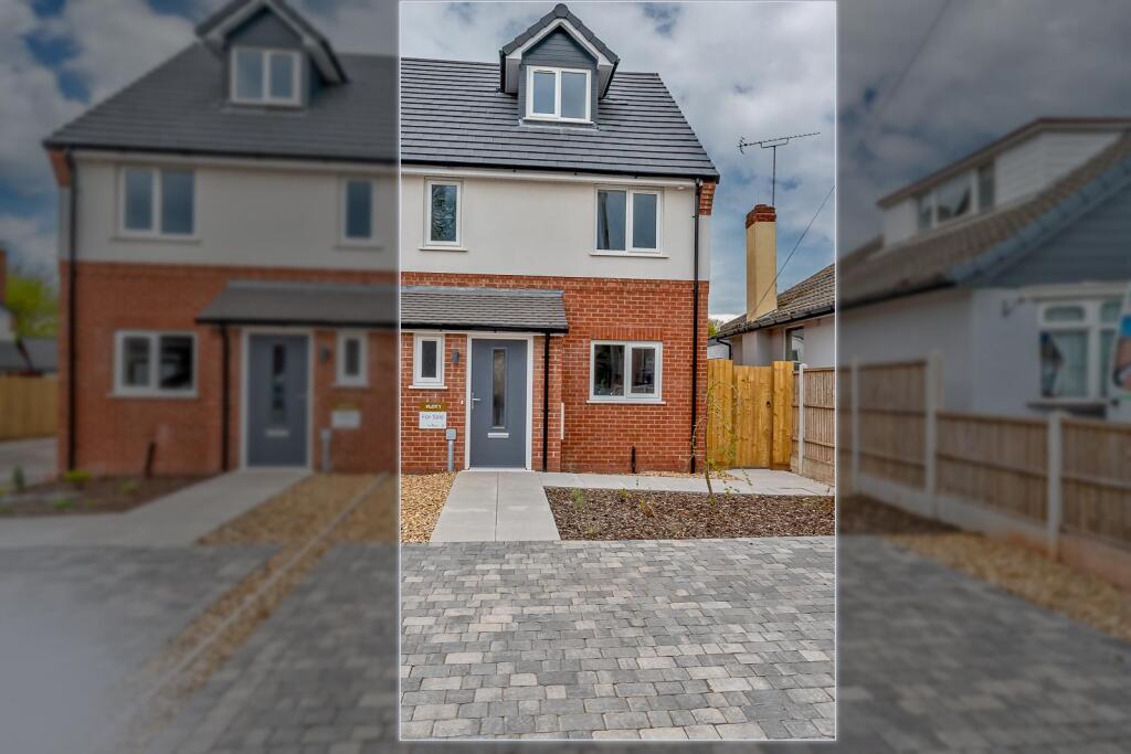© Webbs Estate Agents © (57 of 93) copy.jpg