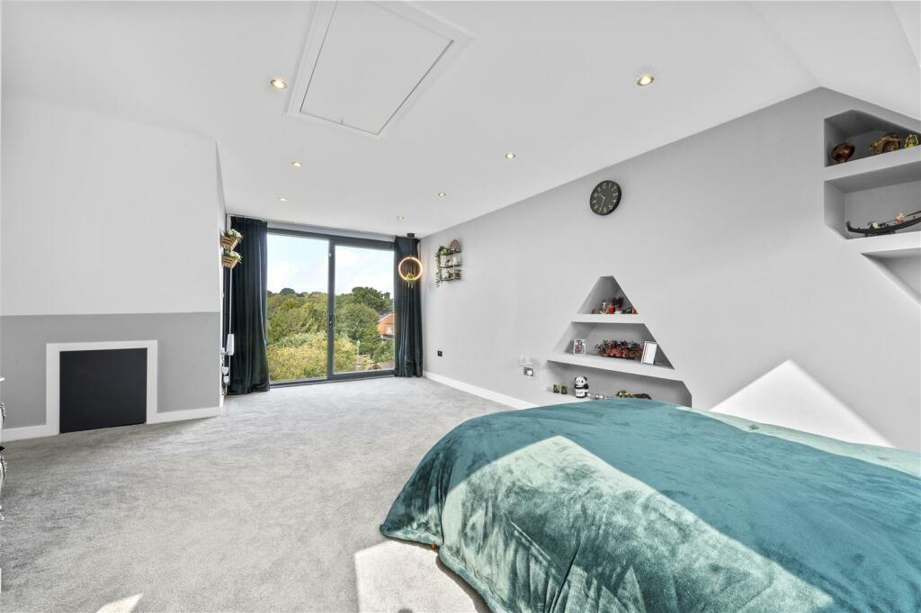 34 Holland Avenue,38.jpg