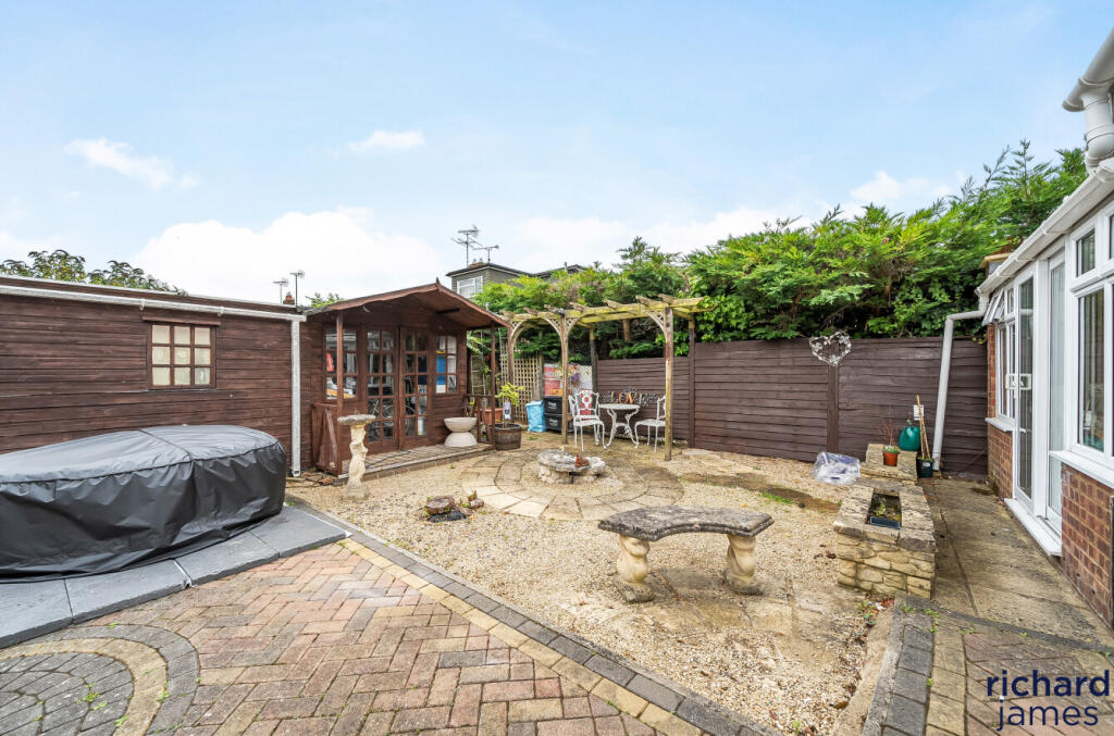 67271d31-8330-412...