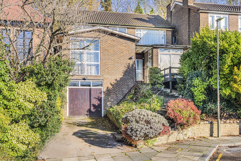 19 West Heath Gardens, Hampstead, London, NW3 7TR