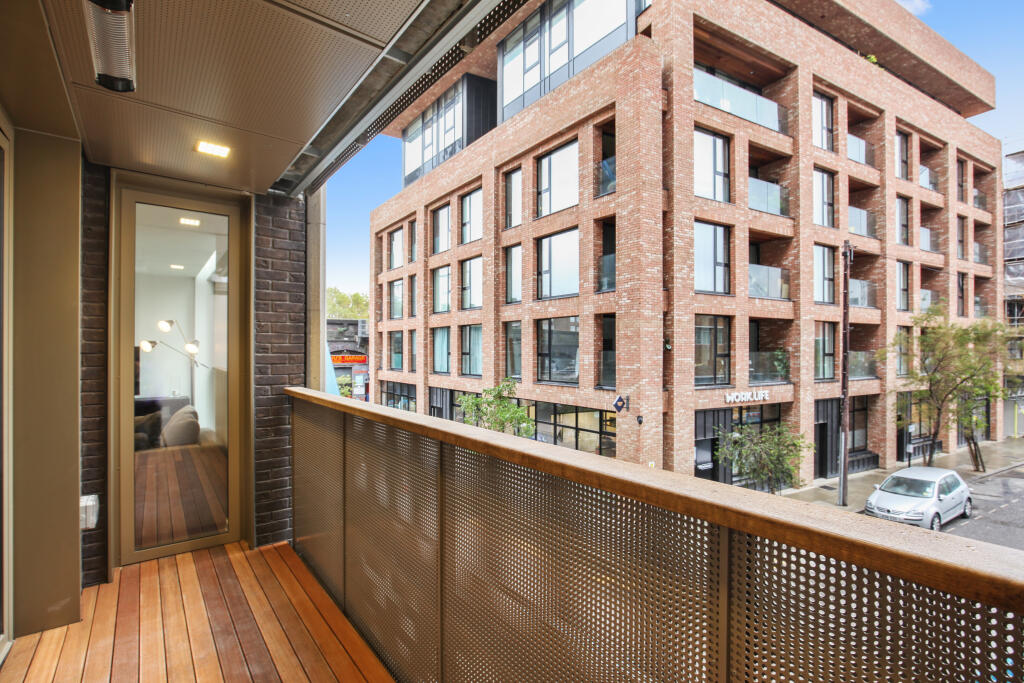 Flat C01.01 Sidworth Street, E8 3SD . Balcony. ...