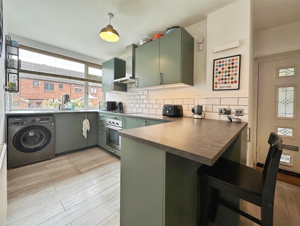 b476d2c6-E-4230-87E0-BF3DF21FFC02-5195-000002436EF