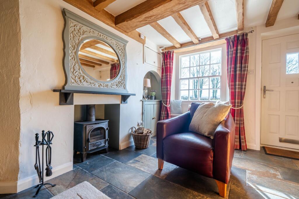 OPEN PLAN KITCHEN/LIVING