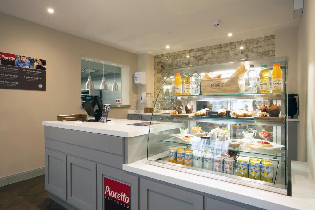 Bistro 